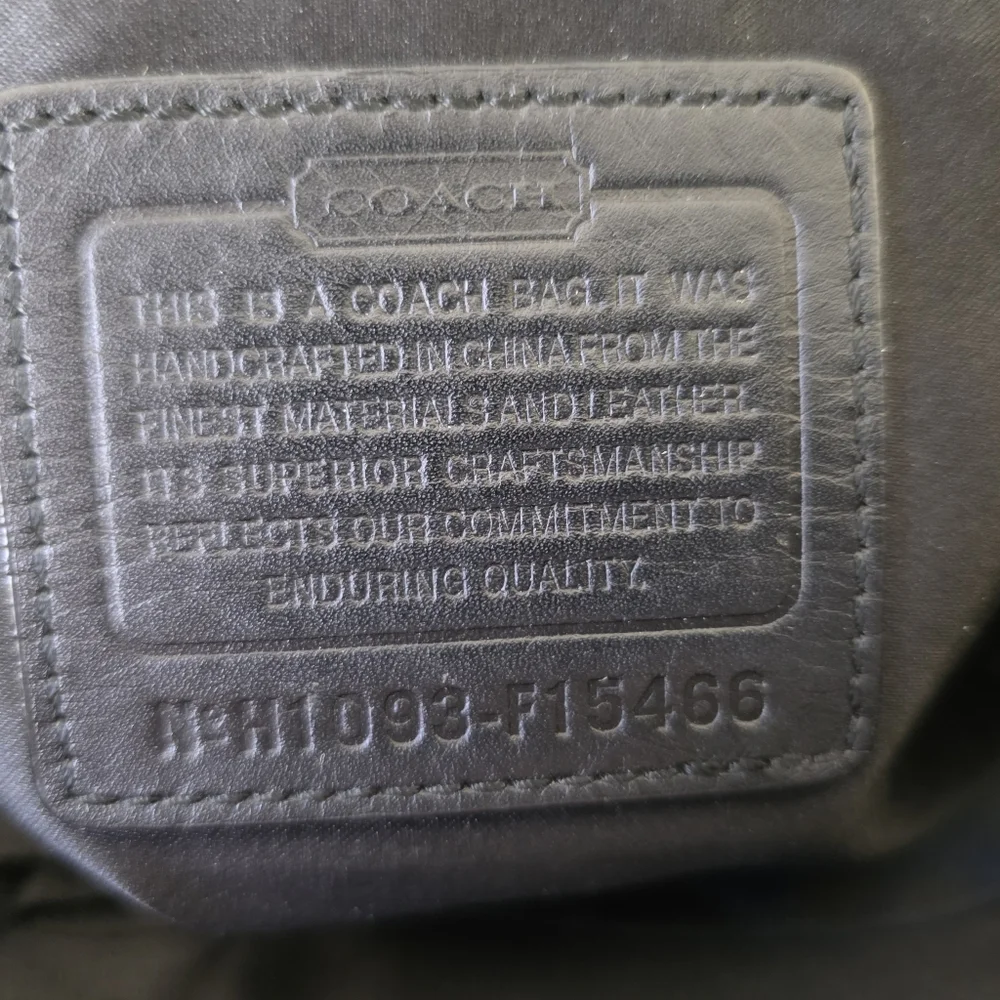 Coach Circle Patchwork Y2K East-West Tote Mixed Leathers - Picture 15 of 16